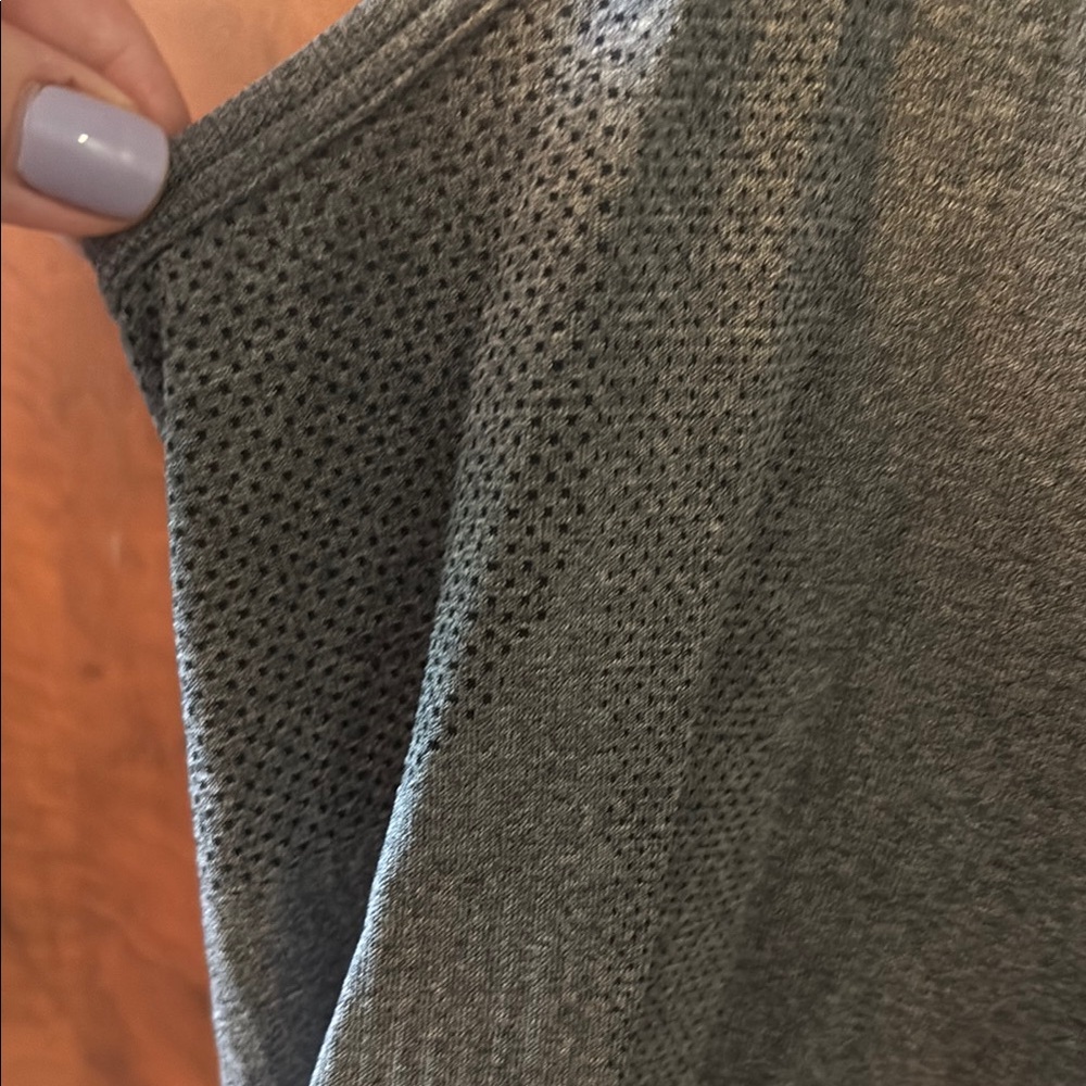 Lululemon Men’s Gray Tank Top - Picture 3 of 7